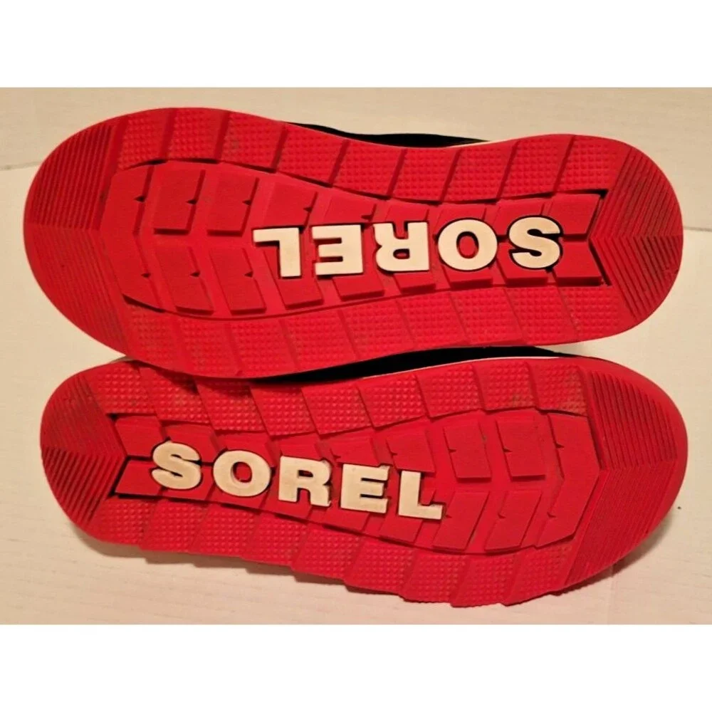 Sorel Whitney II Short Boots Youth Sz 1 black/blue/red Winter Snow Waterproof